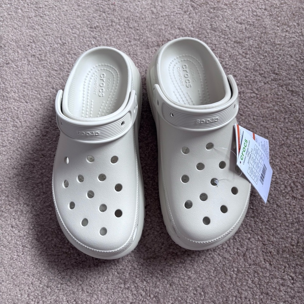 crocs classic mega crush - Picture 2 of 7